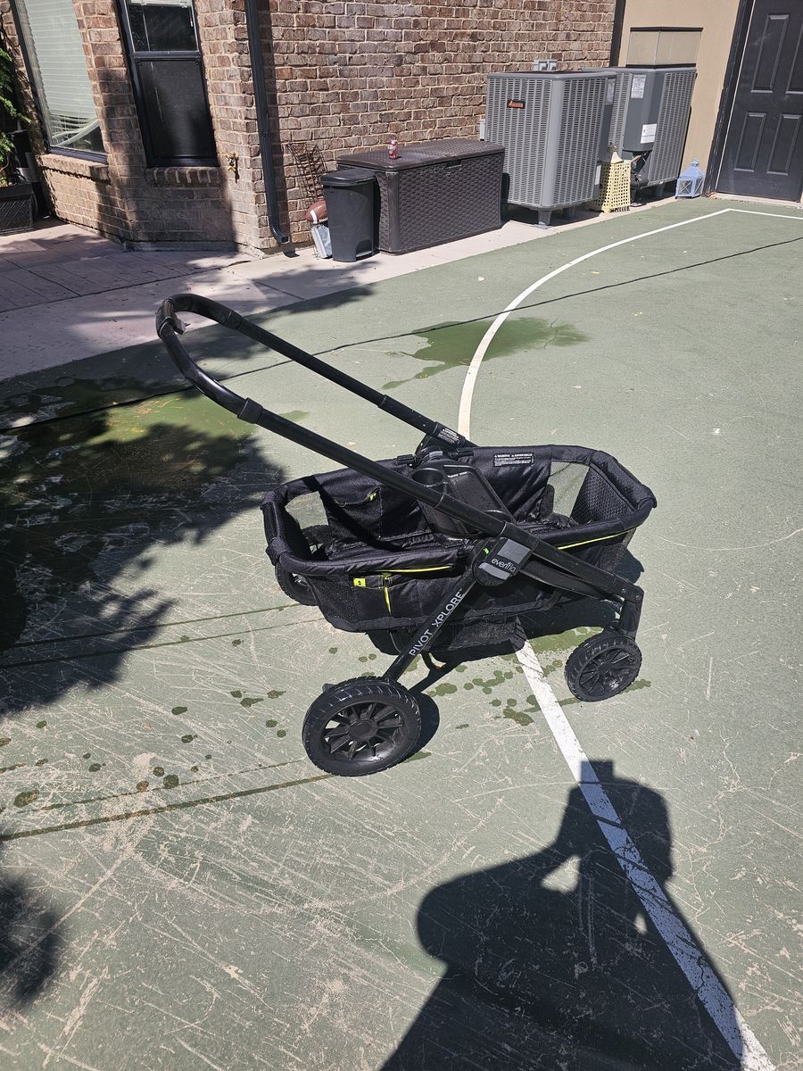 Evenflo Pivot Xplore All-Terrain Wagon Stroller – $175 OBO