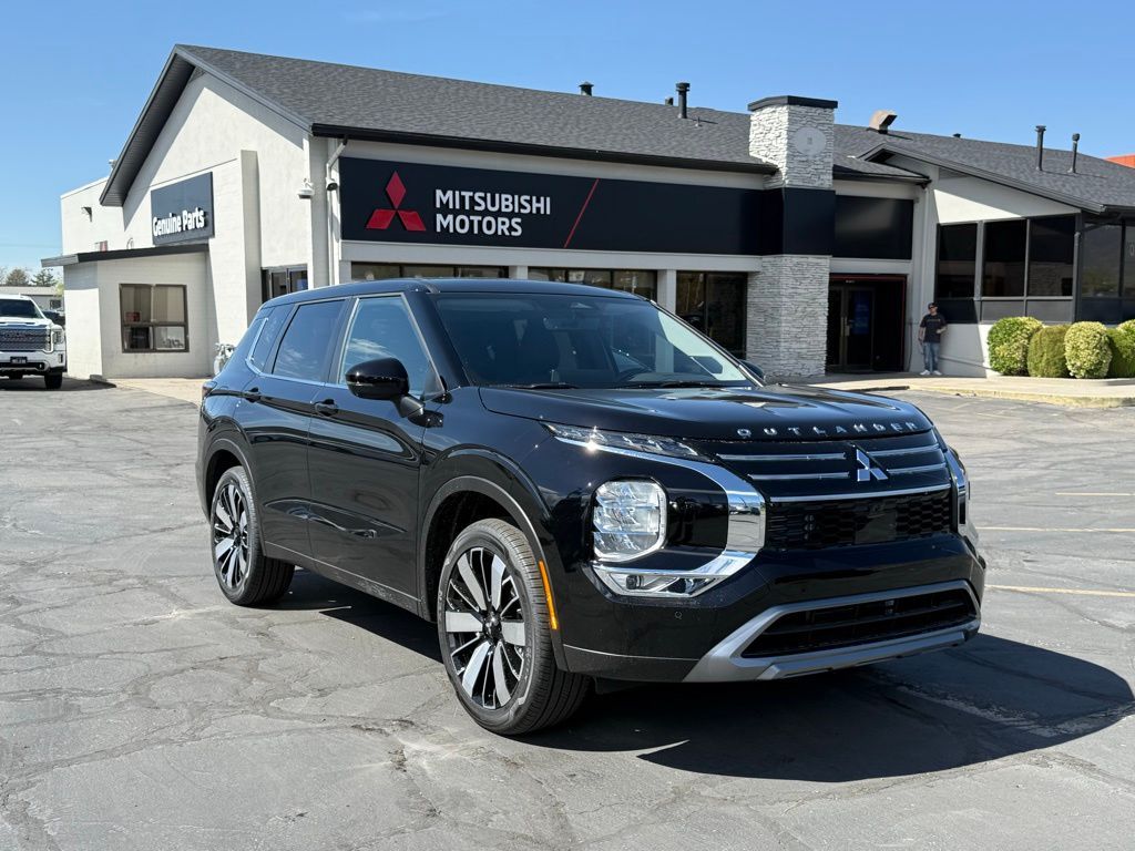 2026 Mitsubishi Outlander SE