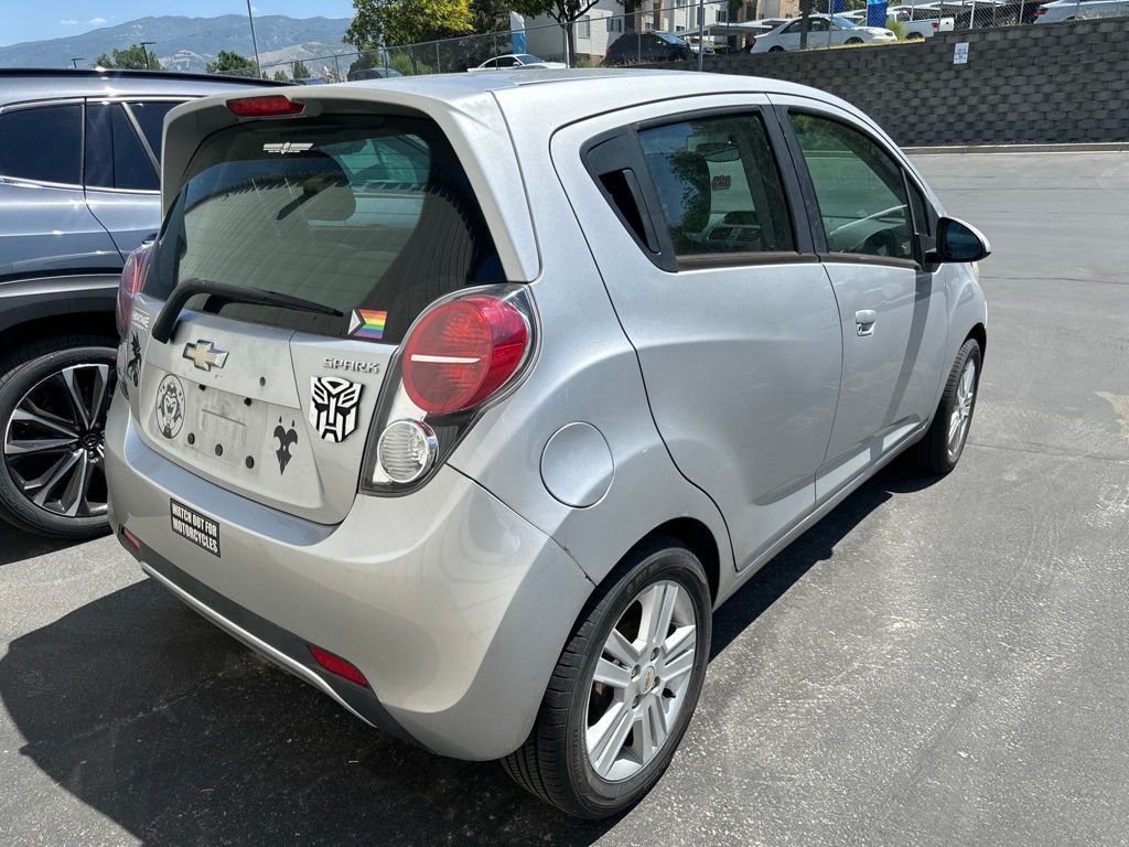 Main image 5