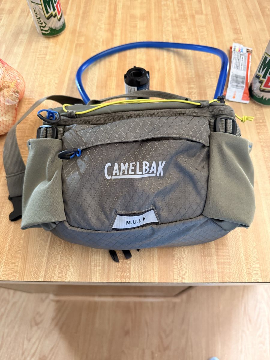 Camelbak M.U.L.E. Hydration Waist Pack - Gray, Excellent Condition, W/ Bladder & Hose