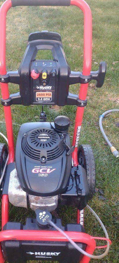 Pressure washer "Husky" 2600 PSI Honda motor