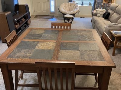 Counter Height Dining table w/6 chairs