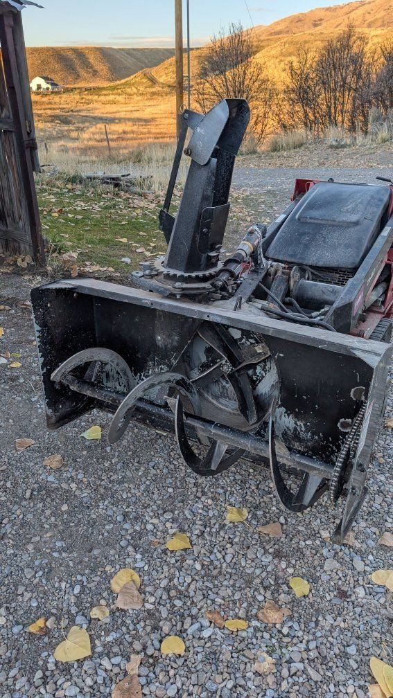Mini skidsteer snowblower attachment