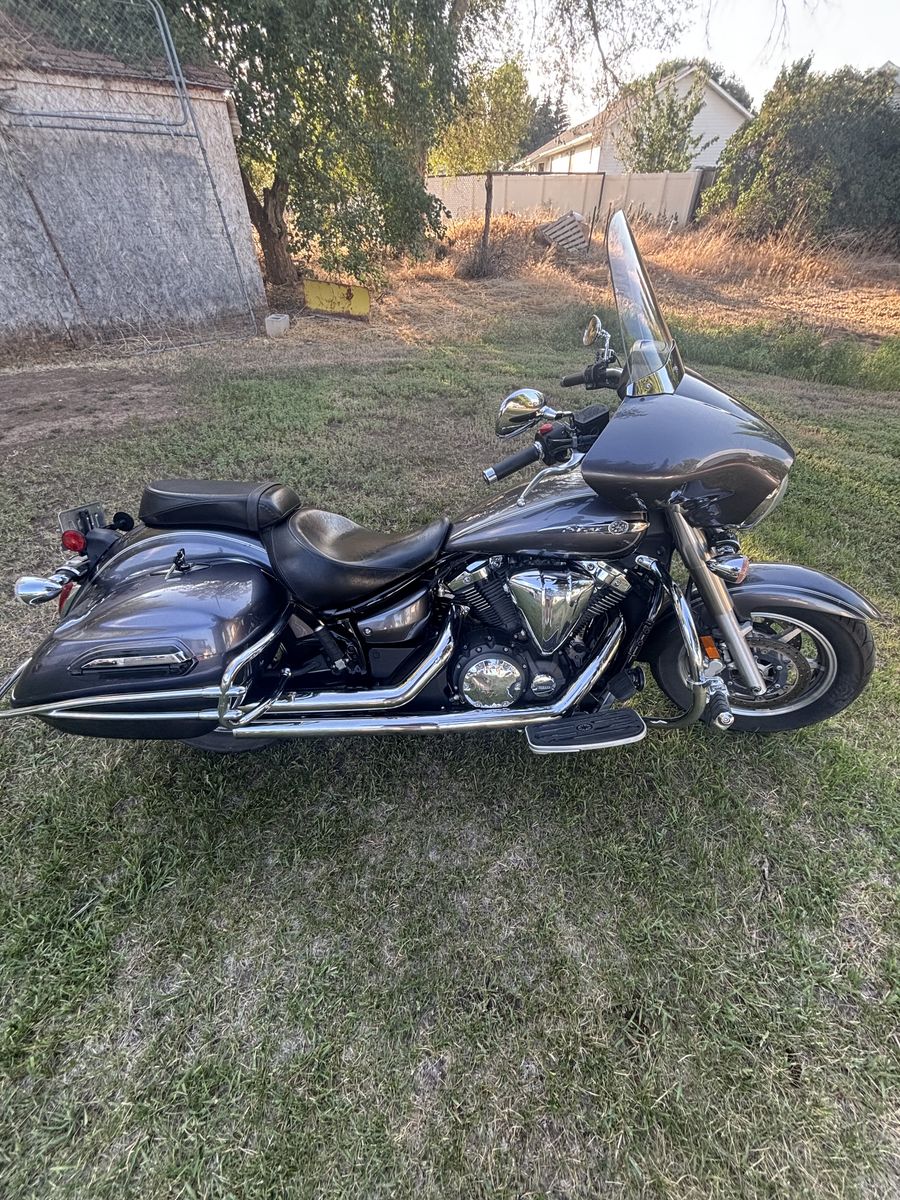 2014 Yamaha V-Star 1300 Tourer