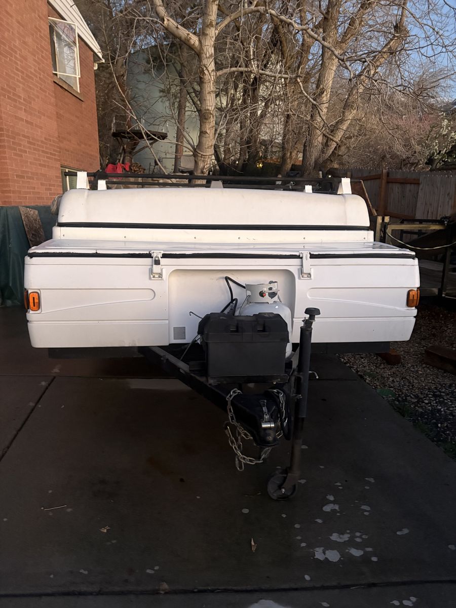 Coleman Pop Up Camp Trailer 2004