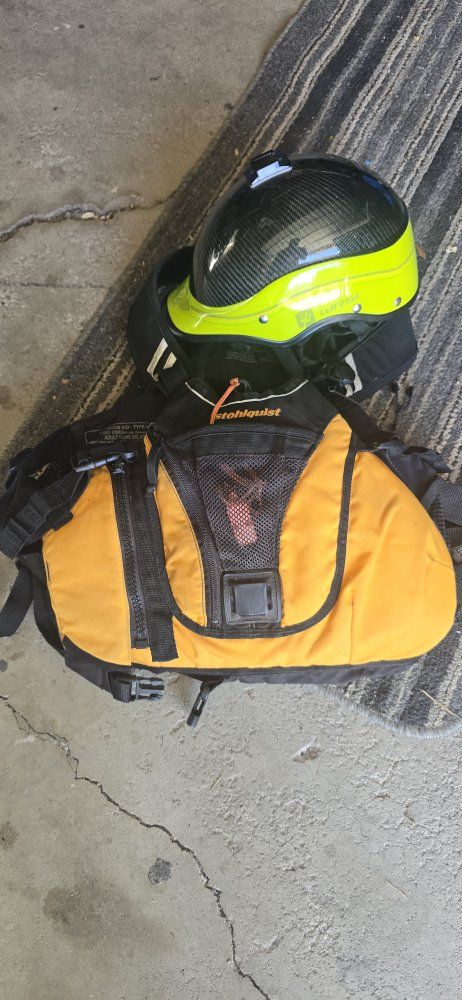WRSI Trident helmet large