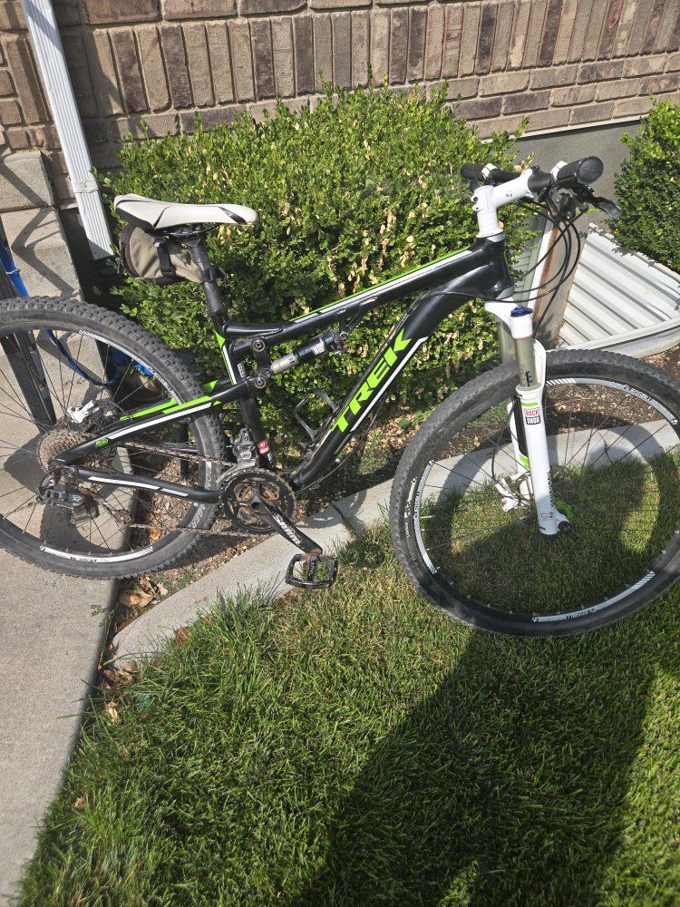 Trek Full Suspension Mountain Bike - 29 Inch Wheels