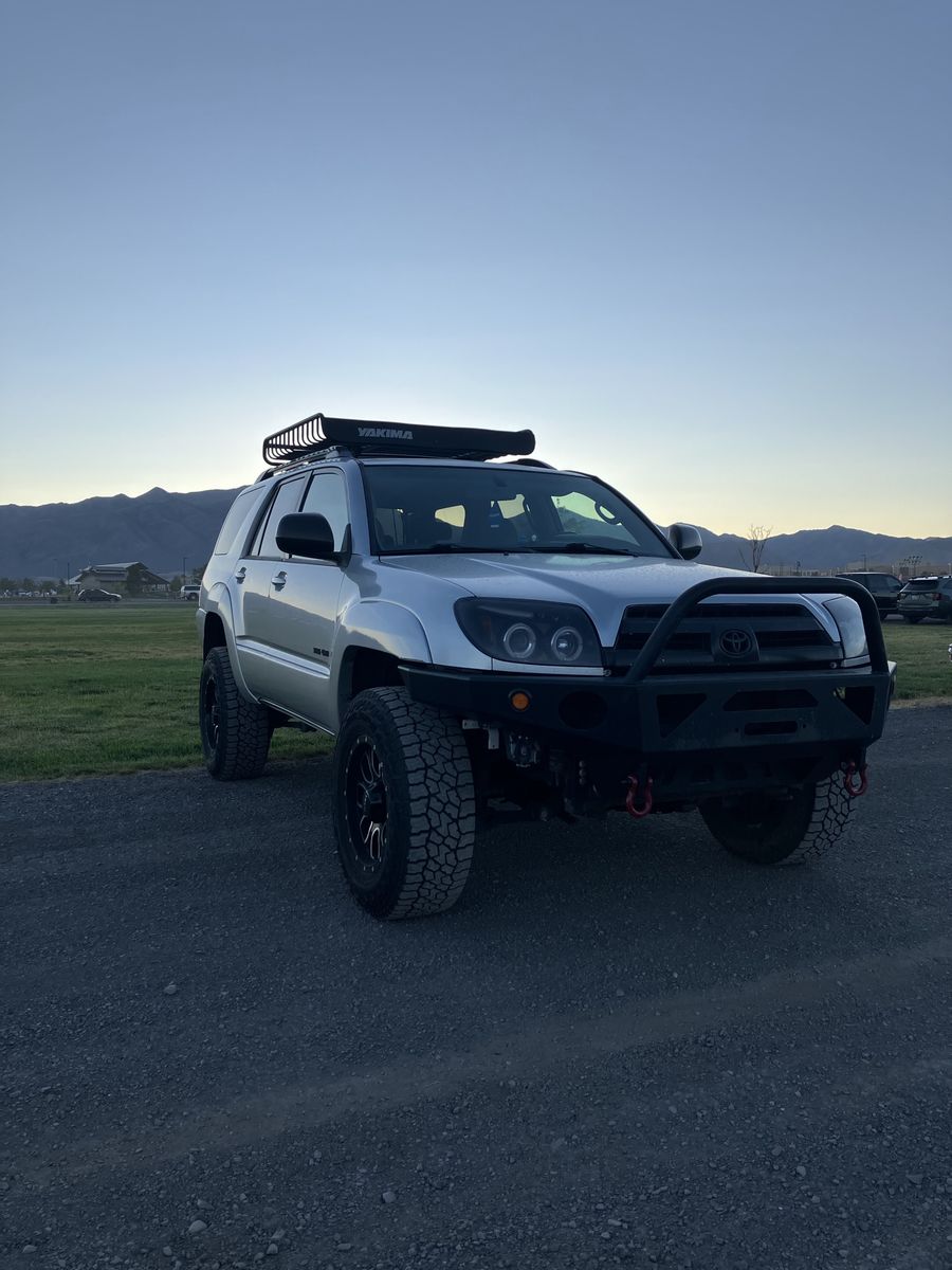 2004 Toyota 4Runner SR5