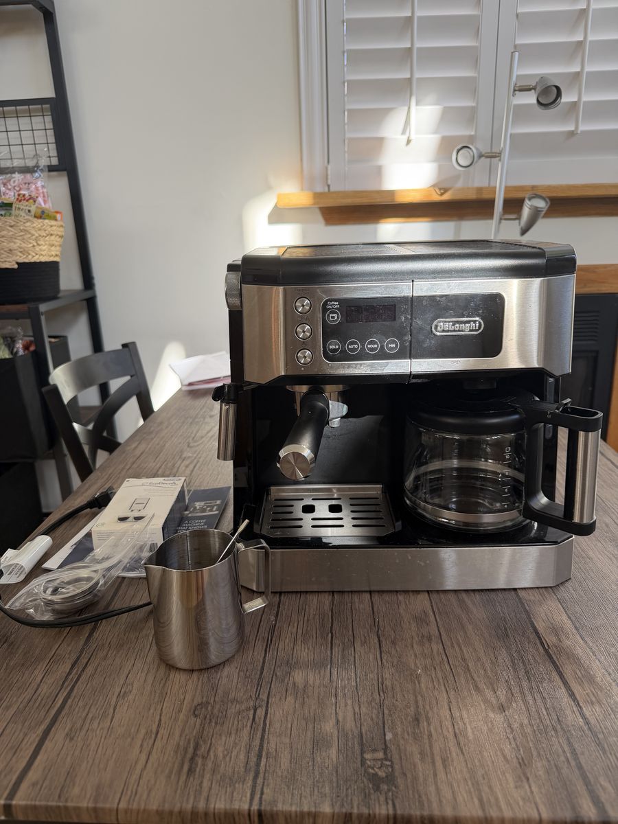 De'Longhi All-In-One Coffee and Espresso Machine