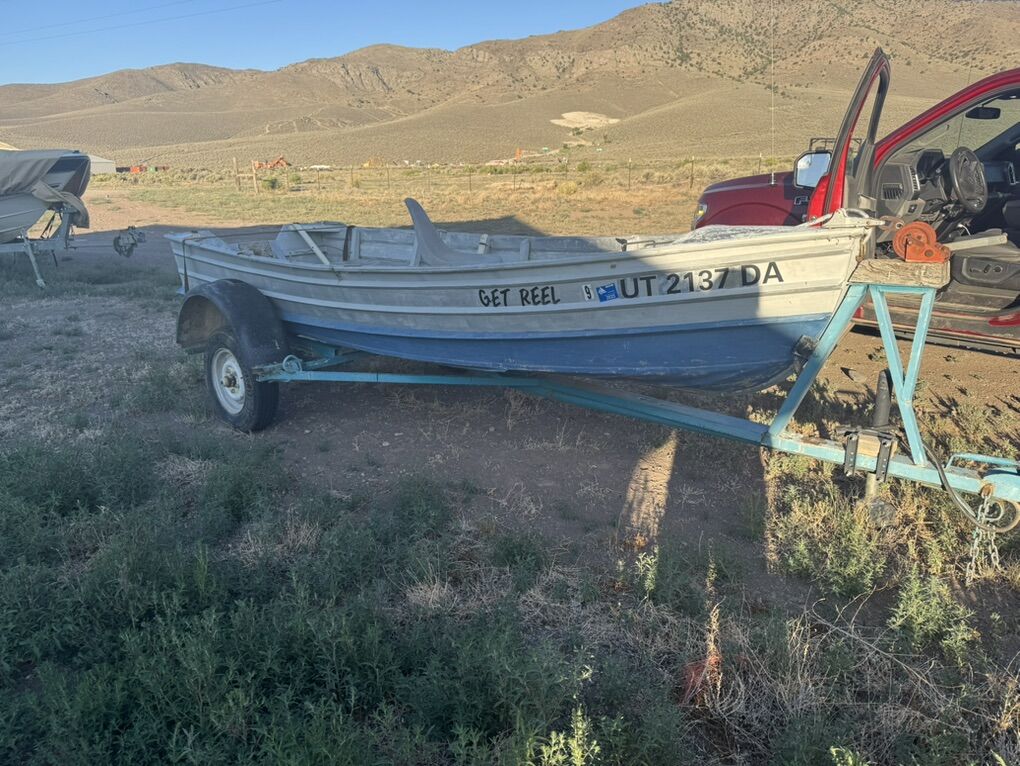 14 Foot Aluminum Boat And Trailer