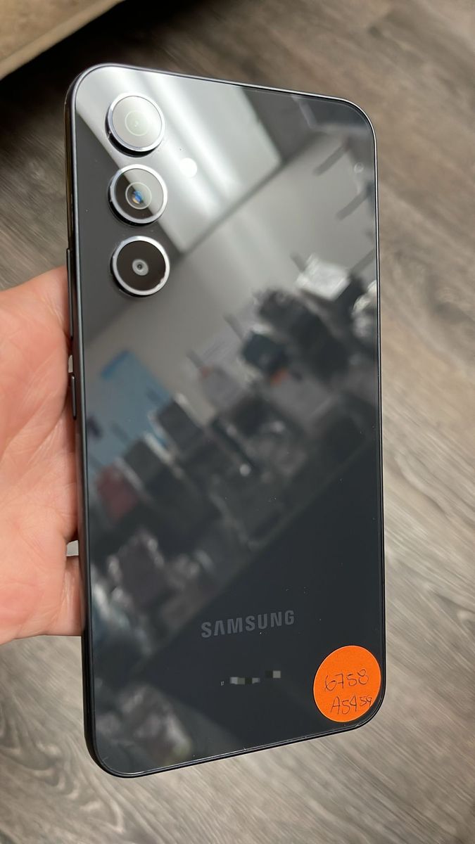 Samsung Galaxy A54 5G - 128GB - Unlocked