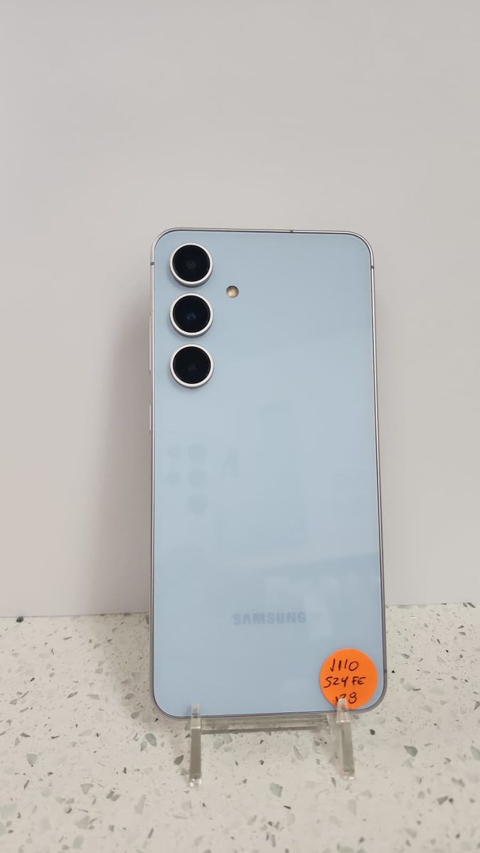 Samsung Galaxy S24FE - 128GB - Unlocked