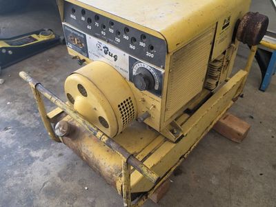 P&H The Bug WNP-200 DC Welder / Generator with Leads