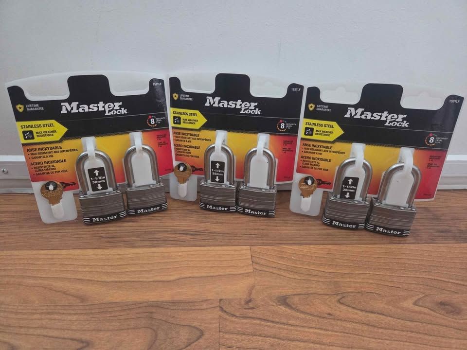Master Lock 1SSTLF Stainless Steel Outdoor Padlock with Key, 2 Pack Keyed-Alike