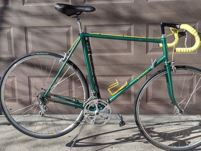 60cm (23.5") Trek racing bike