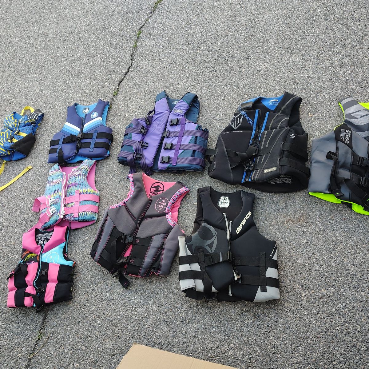 LIFE JACKETS FOR SALE SEE PICTURES PLZ