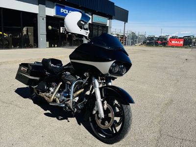 2005 Harley-Davidson Road Glide Custom Motorcycle - Black, Excellent Condition.