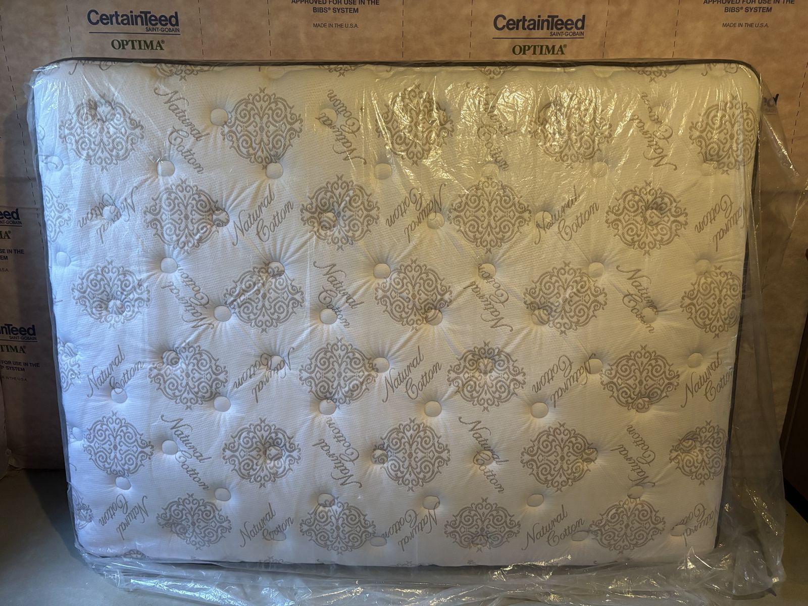 Queen pillow top mattress