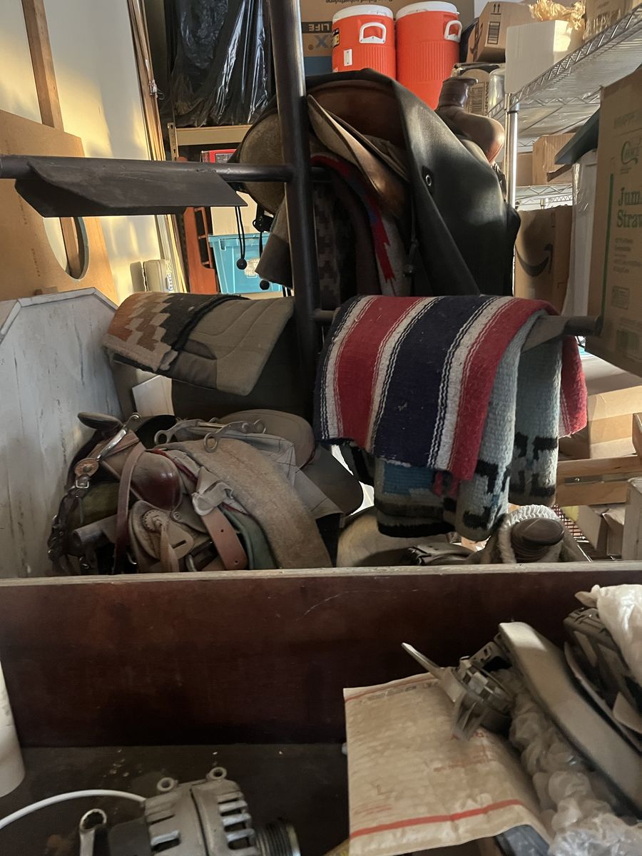Large  8 Saddle rack