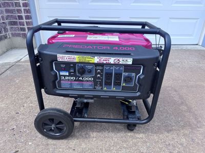 Predator 4000 Peak Watts / 3200 Running Watts Gas Generator