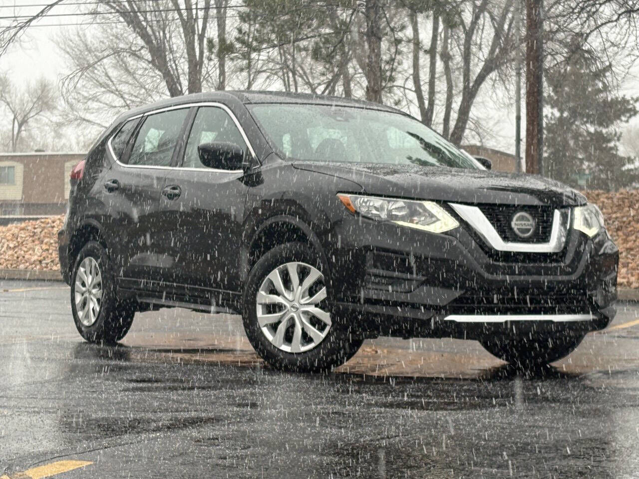 2019 NISSAN ROGUE S