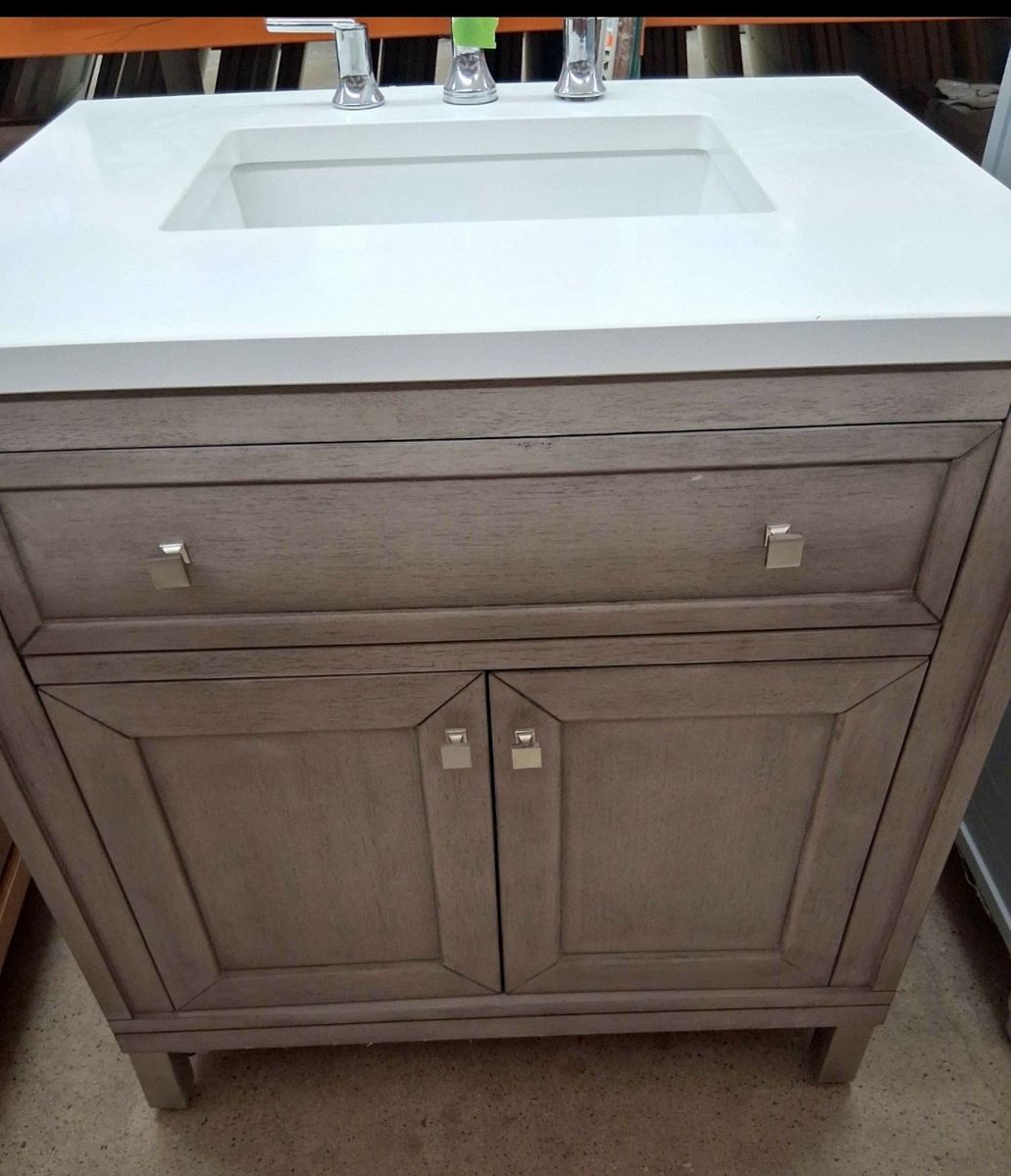 30” Wide Bathroom Vanity & Sink