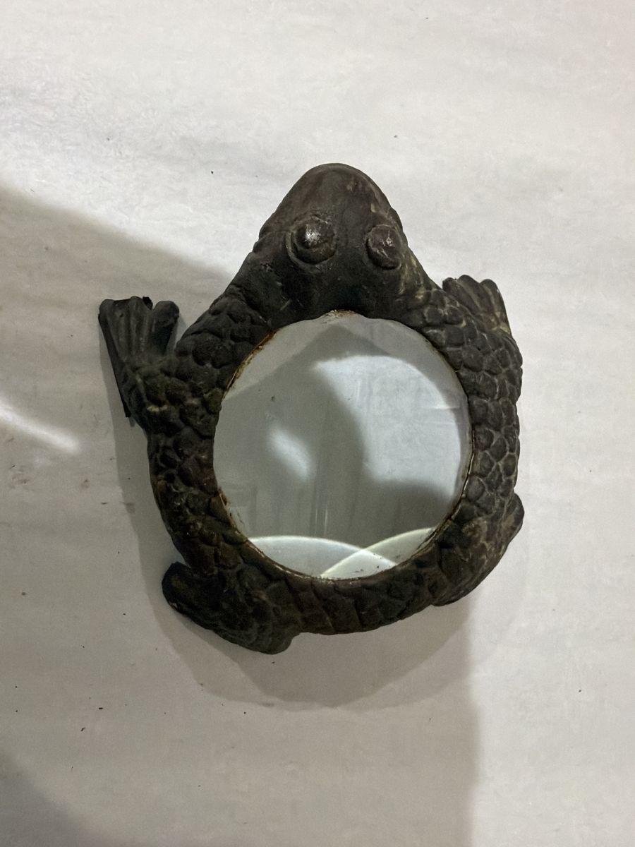 Vintage Cast Iron Frog Magnifier