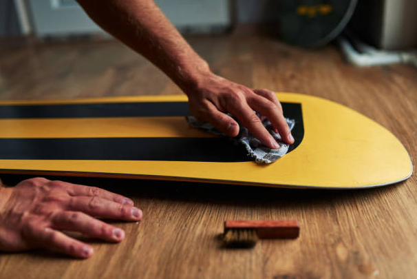 Snowboard-Ski Professional wax/tune