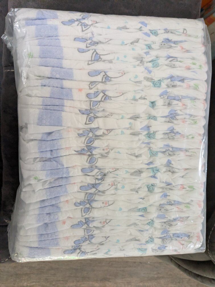 Kirkland diapers size 5