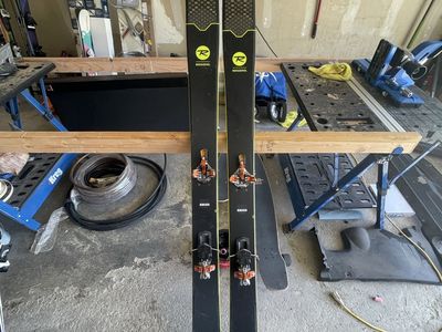Rossignol Soul 7HD skis w/G3 bindings, skins and crampons