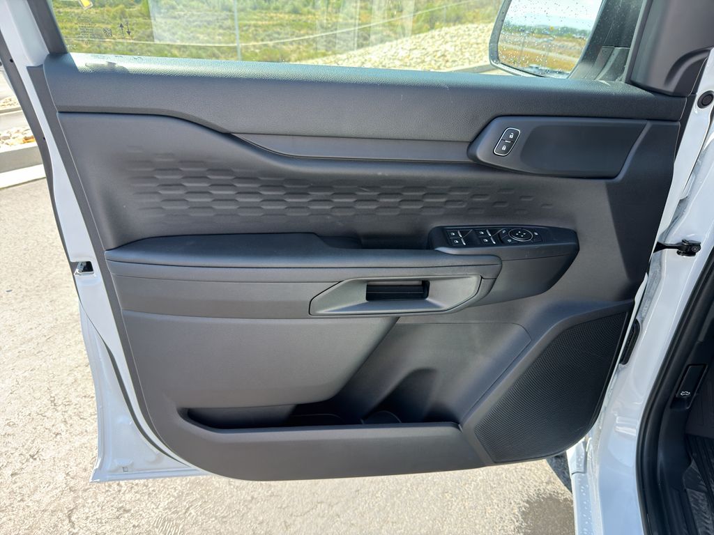 Main image 8