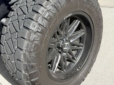 Trade (F150) For 35x12.50LT18 Wheels And Tires