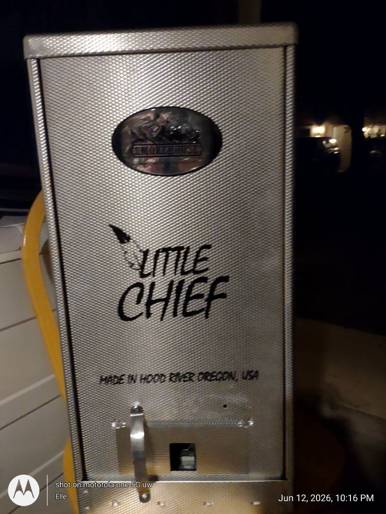 Little Chief smoker