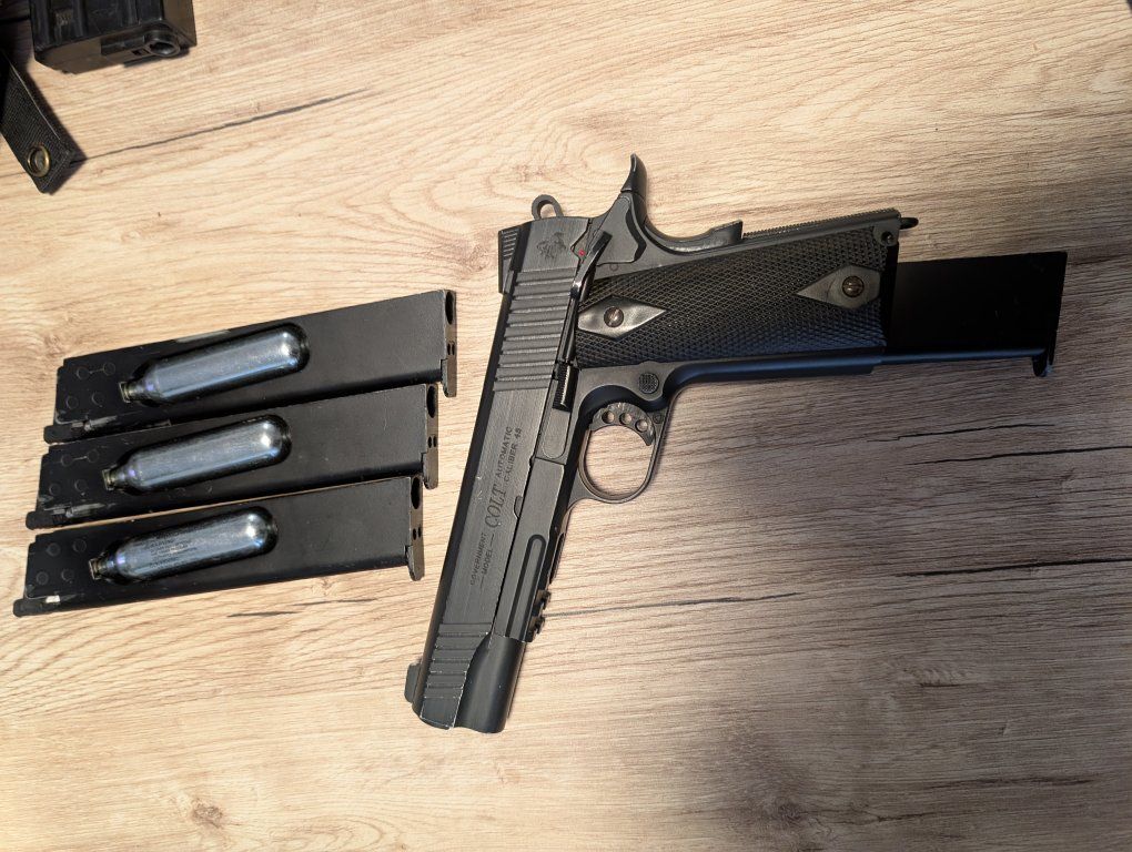 1911 airsoft gas blow back pistol