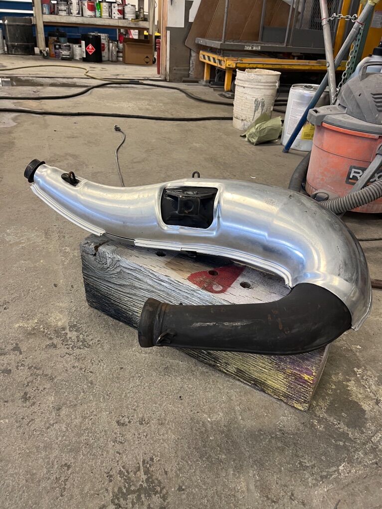 Polaris Axis 800 Pipe