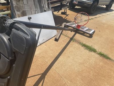 Free basketball hoop