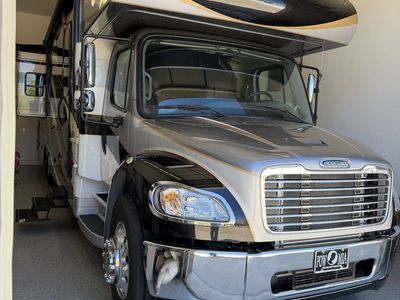 Jayco Freightliner Seneca Super C Motorhome RV