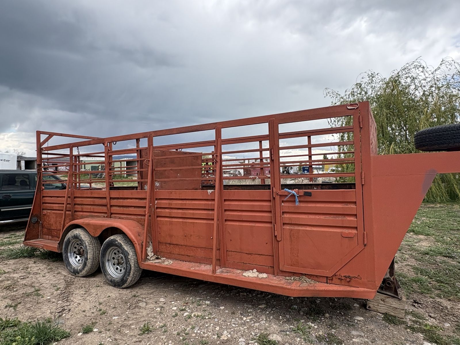 Livestock trailer