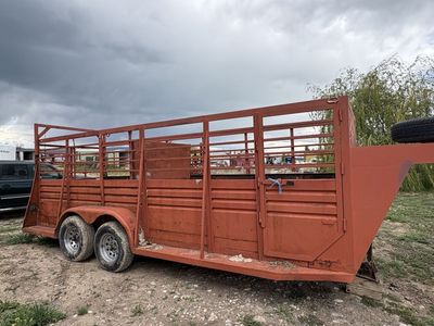 Livestock trailer