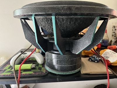 Sound stream tarantula t5 15” subwoofer 2600rms