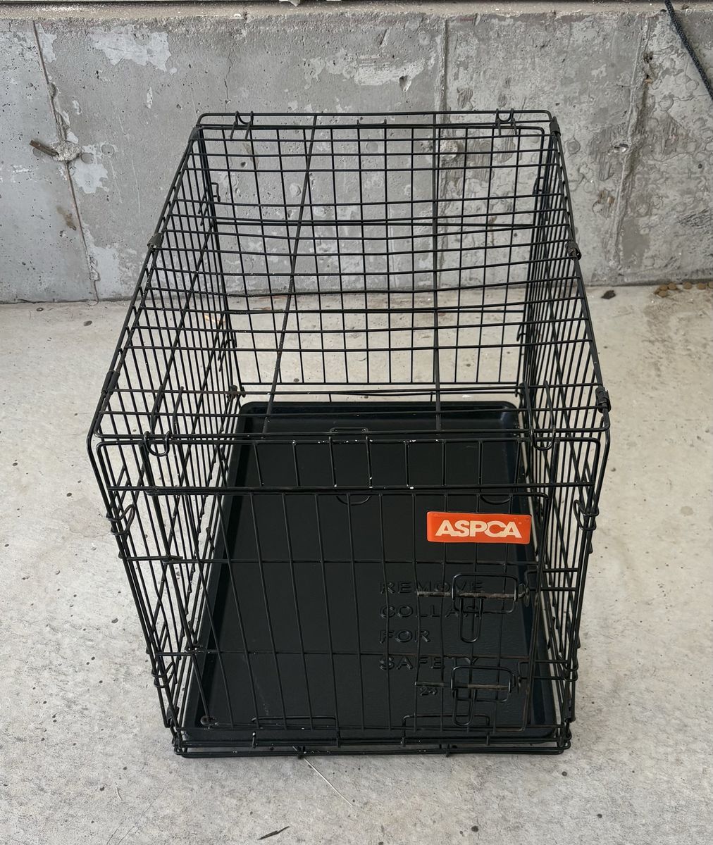 Dog crate