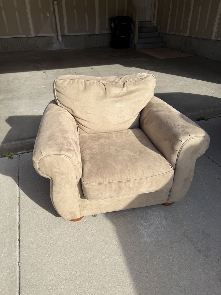 Oversized, Comfy Chair Couch