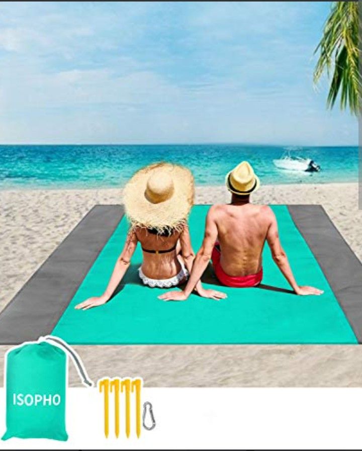 Isopho waterproof beach/picnic blanket with stakes