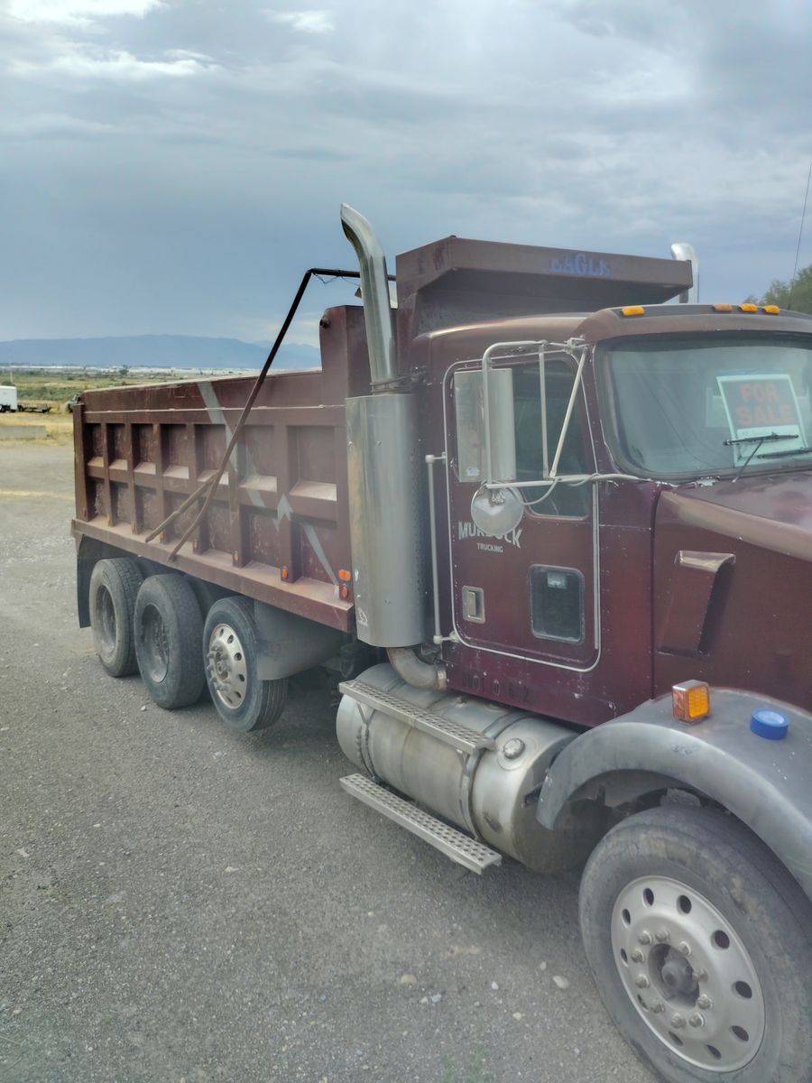 99 Kenworth T800