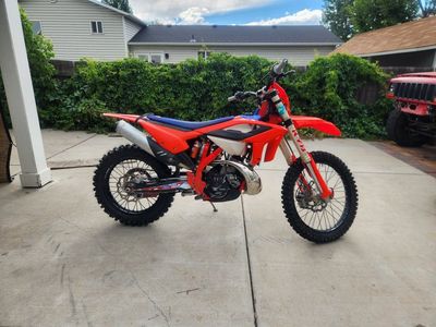 Lowered Beta 200rr Race edition