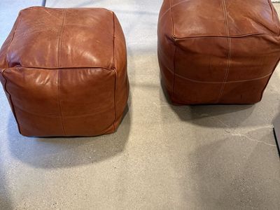 Leather pouf like new ottoman