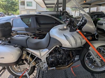 Triumph Tiger 955i Adventure Motorcycle - Silver with Hard Cases plus trailer