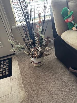 Flower pot and arrangement