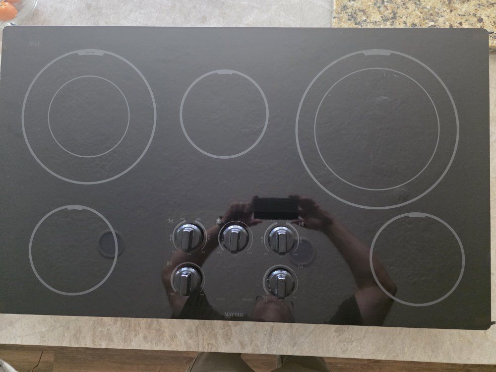 Maytag 36 inch glass cooktop