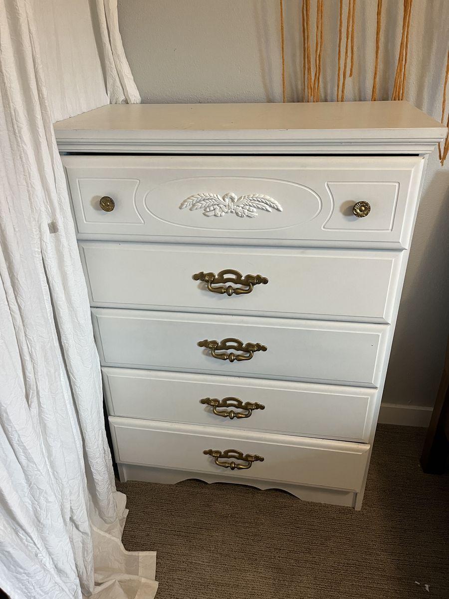White 5-Drawer Wooden Dresser with Brass Hardware